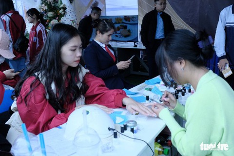 Hà Nội: 70-80% học sinh, sinh viên, học viên có việc làm sau tốt nghiệp - Ảnh 1. Hà Nội: 70-80% học sinh, sinh viên, học viên có việc làm sau tốt nghiệp - Ảnh 1.