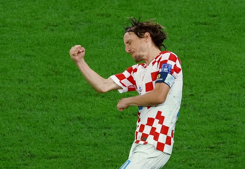 Những người hùng World Cup 2022: Còn ai dám chê lão tướng? - Ảnh 3. Những người hùng World Cup 2022: Còn ai dám chê lão tướng? - Ảnh 3.