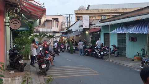 Bắt thanh niên đâm chết người ở Thủ Đức rồi trốn qua Đồng Nai - Ảnh 1. Bắt thanh niên đâm chết người ở Thủ Đức rồi trốn qua Đồng Nai - Ảnh 1.