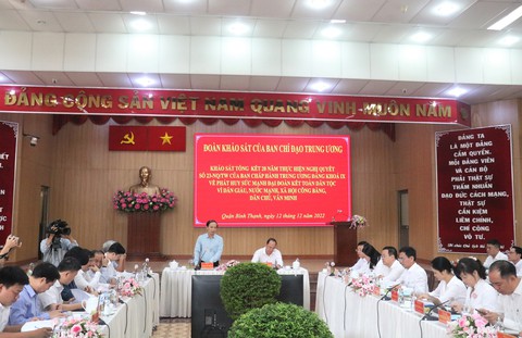 Tinh thần đoàn kết trong đại dịch là thành tựu cao nhất khi thực hiện nghị quyết 23 - Ảnh 1. Tinh thần đoàn kết trong đại dịch là thành tựu cao nhất khi thực hiện nghị quyết 23 - Ảnh 1.