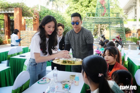 Ngày của phở: Đưa những tô phở yêu thương đến với trẻ em bại não tại Nam Định - Ảnh 8. Ngày của phở: Đưa những tô phở yêu thương đến với trẻ em bại não tại Nam Định - Ảnh 8.