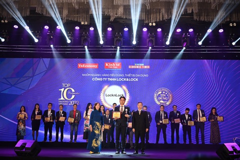 LocknLock đạt Top 100 nhóm ngành sản phẩm - dịch vụ tin dùng 2022 - Ảnh 1. LocknLock đạt Top 100 nhóm ngành sản phẩm - dịch vụ tin dùng 2022 - Ảnh 1.