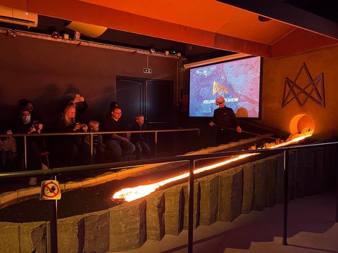 Show diễn núi lửa phun trào hiếm có tại Iceland - Ảnh 1. Show diễn núi lửa phun trào hiếm có tại Iceland - Ảnh 1.