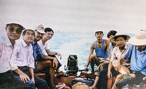 Những ngọn đèn biển chủ quyền trên Biển Đông - Kỳ 2: Đối mặt tử thần - Ảnh 1. Những ngọn đèn biển chủ quyền trên Biển Đông - Kỳ 2: Đối mặt tử thần - Ảnh 1.