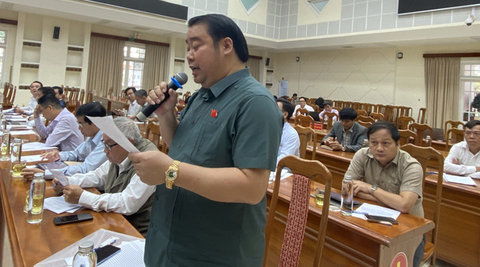 Vụ hành hung nữ nhân viên sân golf: Ông Nguyễn Viết Dũng nhận sai và xin lỗi - Ảnh 1. Vụ hành hung nữ nhân viên sân golf: Ông Nguyễn Viết Dũng nhận sai và xin lỗi - Ảnh 1.
