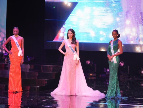 Phương Anh trượt top 15, người đẹp Đức đăng quang Hoa hậu Quốc tế 2022 - Ảnh 1. Phương Anh trượt top 15, người đẹp Đức đăng quang Hoa hậu Quốc tế 2022 - Ảnh 1.