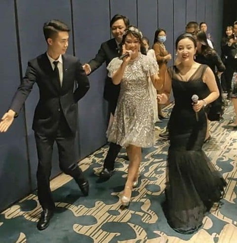 Chúc Anh Đài Lương Tiểu Băng hiếm khi xuất hiện biểu diễn, nhan sắc gây chú ý - Ảnh 3. Chúc Anh Đài Lương Tiểu Băng hiếm khi xuất hiện biểu diễn, nhan sắc gây chú ý - Ảnh 3.