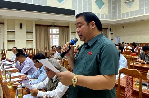 Vụ đại biểu HĐND đánh nhân viên sân golf: Ông Nguyễn Viết Dũng báo cáo những gì? - Ảnh 1. Vụ đại biểu HĐND đánh nhân viên sân golf: Ông Nguyễn Viết Dũng báo cáo những gì? - Ảnh 1.