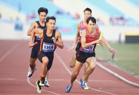 Điền kinh mở màn kịch tính tại Đại hội thể thao toàn quốc 2022 - Ảnh 4. Điền kinh mở màn kịch tính tại Đại hội thể thao toàn quốc 2022 - Ảnh 4.