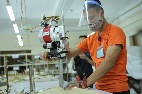 Vì sao lương tăng nhưng thưởng Tết giảm? - Ảnh 1. Vì sao lương tăng nhưng thưởng Tết giảm? - Ảnh 1.