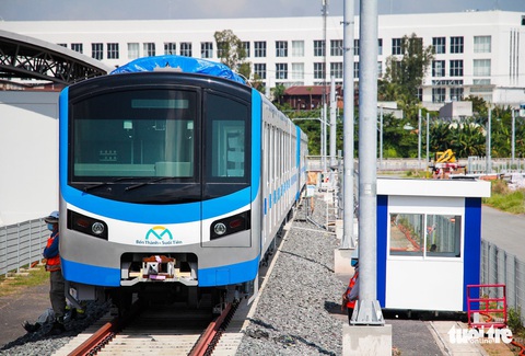 Nỗi lo sau tin vui metro số 1 chạy thử - Ảnh 1. Nỗi lo sau tin vui metro số 1 chạy thử - Ảnh 1.