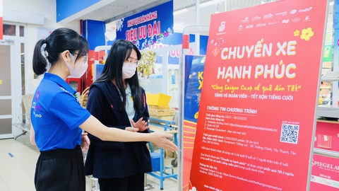 Về quê đón Tết trên Chuyến xe hạnh phúc - Ảnh 1. Về quê đón Tết trên Chuyến xe hạnh phúc - Ảnh 1.