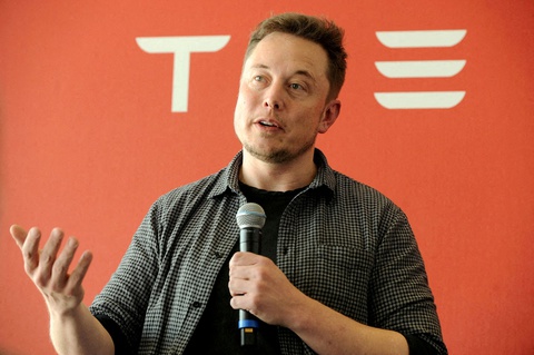 Elon Musk bán 3,5 tỉ USD cổ phiếu Tesla sau khi mất ngôi giàu nhất thế giới - Ảnh 1. Elon Musk bán 3,5 tỉ USD cổ phiếu Tesla sau khi mất ngôi giàu nhất thế giới - Ảnh 1.