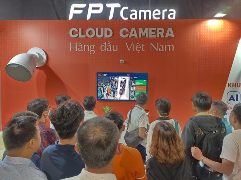 Tại FPT Techday 2022, robot do người Việt chế tạo cõng được cả tấn - Ảnh 1. Tại FPT Techday 2022, robot do người Việt chế tạo cõng được cả tấn - Ảnh 1.