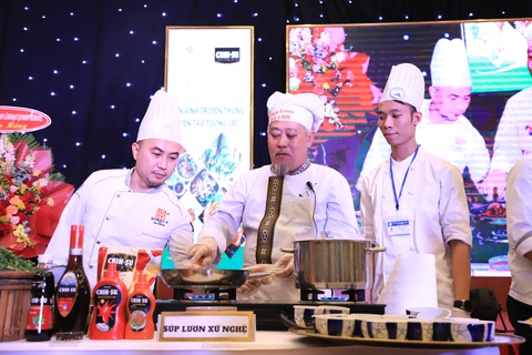 Đề cử hàng trăm món ăn đặc sắc của miền Trung - Ảnh 1. Đề cử hàng trăm món ăn đặc sắc của miền Trung - Ảnh 1.
