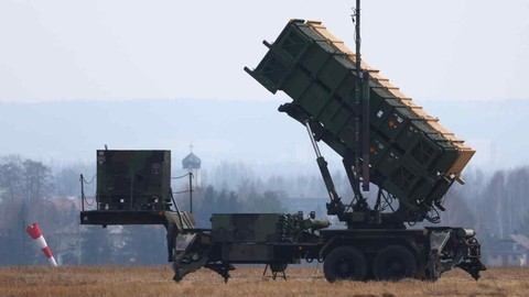 Nga cảnh báo mạnh mẽ với Mỹ vụ chuyển tên lửa Patriot cho Ukraine - Ảnh 1. Nga cảnh báo mạnh mẽ với Mỹ vụ chuyển tên lửa Patriot cho Ukraine - Ảnh 1.