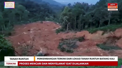 12 người chết, 22 người mất tích vì sạt lở đất ở Malaysia - Ảnh 2. 12 người chết, 22 người mất tích vì sạt lở đất ở Malaysia - Ảnh 2.