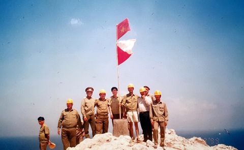 Những ngọn đèn biển chủ quyền trên Biển Đông - Kỳ 4: Khảo sát đảo Hòn Hải hiểm trở - Ảnh 3. Những ngọn đèn biển chủ quyền trên Biển Đông - Kỳ 4: Khảo sát đảo Hòn Hải hiểm trở - Ảnh 3.