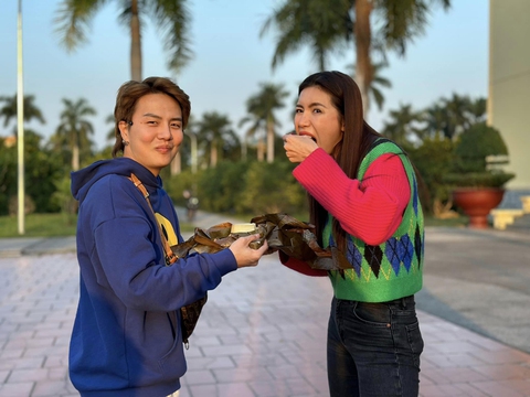Dàn sao nhập ngũ ‘quẩy tới bến’ khi hội ngộ - Ảnh 5. Dàn sao nhập ngũ ‘quẩy tới bến’ khi hội ngộ - Ảnh 5.