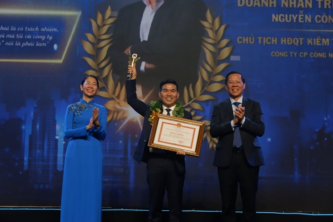 Vinh danh Doanh nhân trẻ xuất sắc, Doanh nhân trẻ tiêu biểu TP.HCM 2022 - Ảnh 4. Vinh danh Doanh nhân trẻ xuất sắc, Doanh nhân trẻ tiêu biểu TP.HCM 2022 - Ảnh 4.