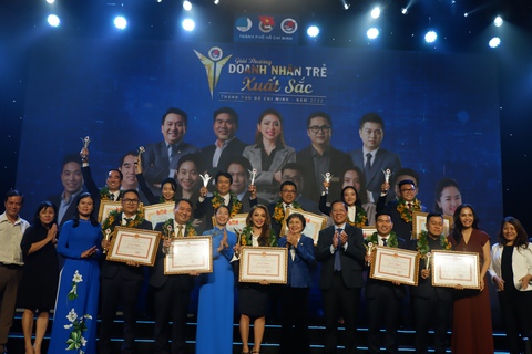 Vinh danh Doanh nhân trẻ xuất sắc, Doanh nhân trẻ tiêu biểu TP.HCM 2022 - Ảnh 1. Vinh danh Doanh nhân trẻ xuất sắc, Doanh nhân trẻ tiêu biểu TP.HCM 2022 - Ảnh 1.