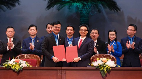 Mở đường cho công cuộc chuyển đổi số - Ảnh 1. Mở đường cho công cuộc chuyển đổi số - Ảnh 1.