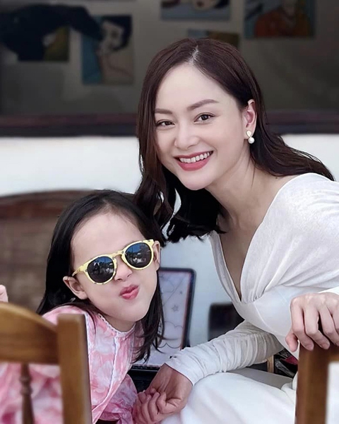 Ảnh vui sao Việt 16-12: Cường Đôla ‘xả thân’ cho con vẽ tattoo - Ảnh 5. Ảnh vui sao Việt 16-12: Cường Đôla ‘xả thân’ cho con vẽ tattoo - Ảnh 5.