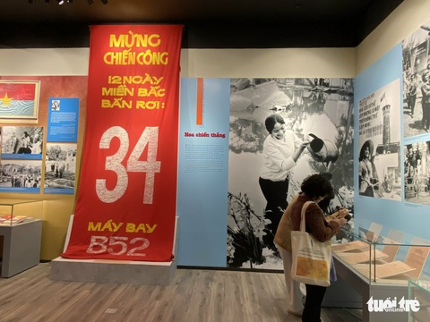 Hà Nội 12 ngày đêm: Những câu chuyện đời thường chưa kể - Ảnh 1. Hà Nội 12 ngày đêm: Những câu chuyện đời thường chưa kể - Ảnh 1.