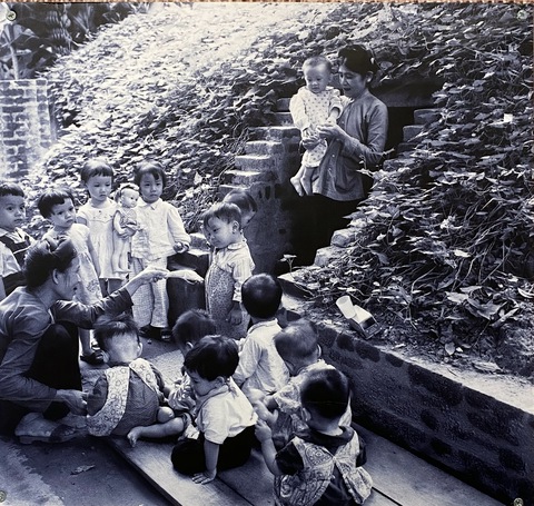 Kỷ niệm 50 năm Điện Biên Phủ trên không: Những hình ảnh Hà Nội một thời đạn bom - Ảnh 9. Kỷ niệm 50 năm Điện Biên Phủ trên không: Những hình ảnh Hà Nội một thời đạn bom - Ảnh 9.