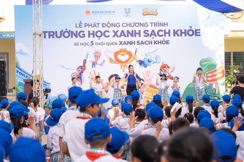 Hành động vì tương lai vệ sinh học đường đạt chuẩn - Ảnh 1. Hành động vì tương lai vệ sinh học đường đạt chuẩn - Ảnh 1.