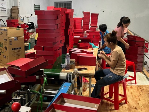 Độc, lạ hộp quà Tết thiết kế riêng - Ảnh 1. Độc, lạ hộp quà Tết thiết kế riêng - Ảnh 1.