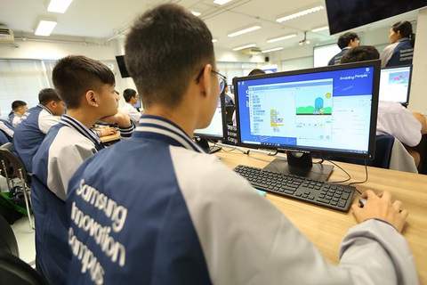 Samsung thực hiện tầm nhìn chung tay kiến tạo tương lai thông qua giáo dục và đào tạo nhân tài - Ảnh 3. Samsung thực hiện tầm nhìn chung tay kiến tạo tương lai thông qua giáo dục và đào tạo nhân tài - Ảnh 3.