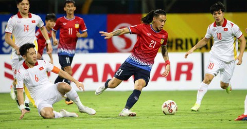 Chân sút Pháp gốc Lào có kiểu tóc mới trước trận gặp Việt Nam - Ảnh 1. Chân sút Pháp gốc Lào có kiểu tóc mới trước trận gặp Việt Nam - Ảnh 1.