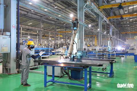 Công nghiệp miền Trung liên kết để cất cánh - Ảnh 1. Công nghiệp miền Trung liên kết để cất cánh - Ảnh 1.