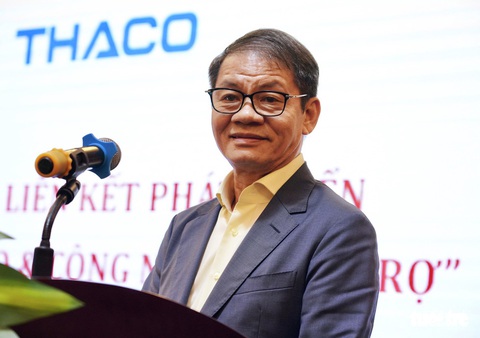 Muốn vĩ đại thì phải bắt đầu từ gia công - Ảnh 2. Muốn vĩ đại thì phải bắt đầu từ gia công - Ảnh 2.