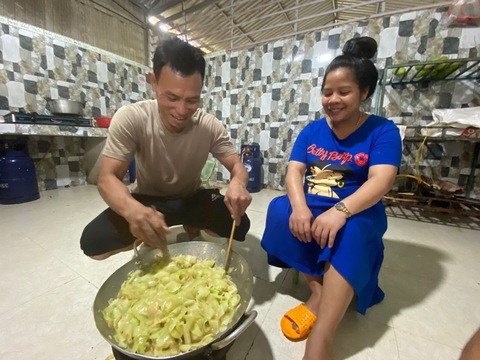 Chuyện tình trong trại trẻ mồ côi - Ảnh 1. Chuyện tình trong trại trẻ mồ côi - Ảnh 1.