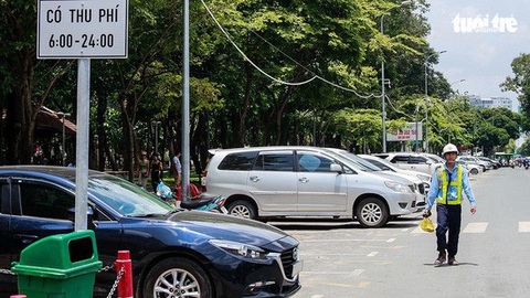 Có xe hơi đậu 300, 350 lần trên các tuyến đường thu phí ở TP.HCM quỵt tiền - Ảnh 1. Có xe hơi đậu 300, 350 lần trên các tuyến đường thu phí ở TP.HCM quỵt tiền - Ảnh 1.