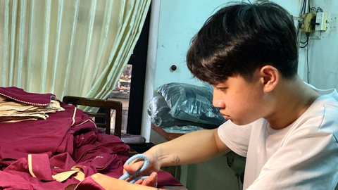 20 mùa Tiếp sức đến trường: Nghịch cảnh tạo thêm sức mạnh - Ảnh 1. 20 mùa Tiếp sức đến trường: Nghịch cảnh tạo thêm sức mạnh - Ảnh 1.