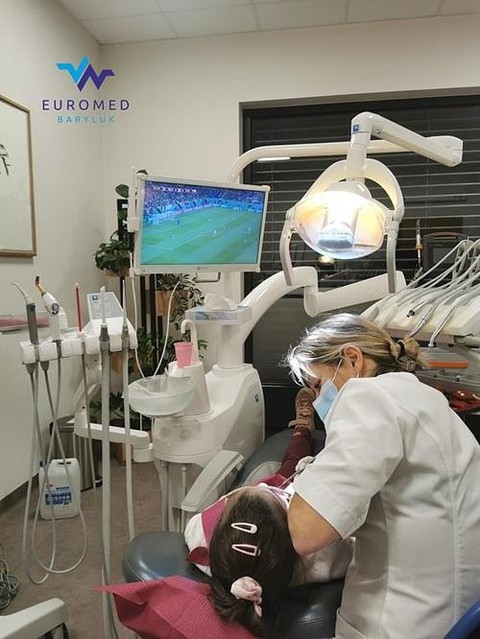 Bệnh nhân đòi xem World Cup dù đang được phẫu thuật - Ảnh 2. Bệnh nhân đòi xem World Cup dù đang được phẫu thuật - Ảnh 2.