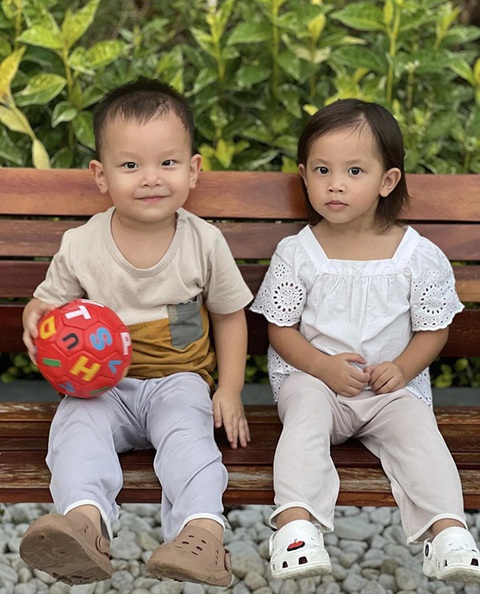 Ảnh vui sao Việt 2-12: Con gái Quyền Linh đoạt giải nhất cuộc thi vẽ tranh - Ảnh 2. Ảnh vui sao Việt 2-12: Con gái Quyền Linh đoạt giải nhất cuộc thi vẽ tranh - Ảnh 2.