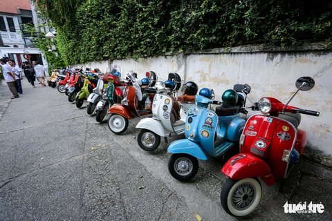 Tour du lịch độc đáo ‘Lái xe Vespa khám phá quận 3, TP.HCM’ - Ảnh 6. Tour du lịch độc đáo ‘Lái xe Vespa khám phá quận 3, TP.HCM’ - Ảnh 6.
