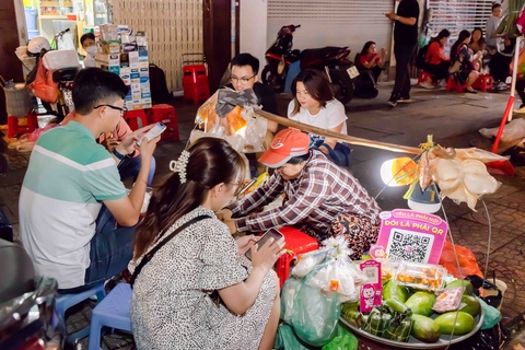 Ngày càng nhiều người Việt chọn quét mã QR thanh toán - Ảnh 1. Ngày càng nhiều người Việt chọn quét mã QR thanh toán - Ảnh 1.