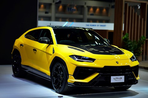 Lamborghini Urus Performante về Đông Nam Á: Phiên bản mạnh nhất có giá quy đổi 6,3 tỉ đồng - Ảnh 2. Lamborghini Urus Performante về Đông Nam Á: Phiên bản mạnh nhất có giá quy đổi 6,3 tỉ đồng - Ảnh 2.