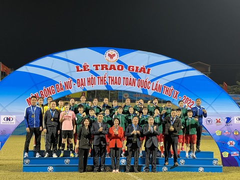 Bóng đá nữ Quảng Ninh giành HCV Đại hội thể thao toàn quốc 2022 - Ảnh 1. Bóng đá nữ Quảng Ninh giành HCV Đại hội thể thao toàn quốc 2022 - Ảnh 1.