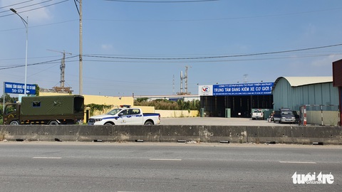 Trung tâm đăng kiểm cấp giấy cho 120 xe không đạt chuẩn của trường dạy lái - Ảnh 3. Trung tâm đăng kiểm cấp giấy cho 120 xe không đạt chuẩn của trường dạy lái - Ảnh 3.