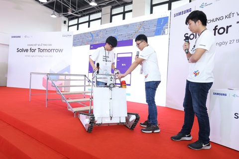 Dấu ấn trên hành trình ươm mầm tài năng công nghệ trẻ tại Solve for Tomorrow 2022 - Ảnh 2. Dấu ấn trên hành trình ươm mầm tài năng công nghệ trẻ tại Solve for Tomorrow 2022 - Ảnh 2.