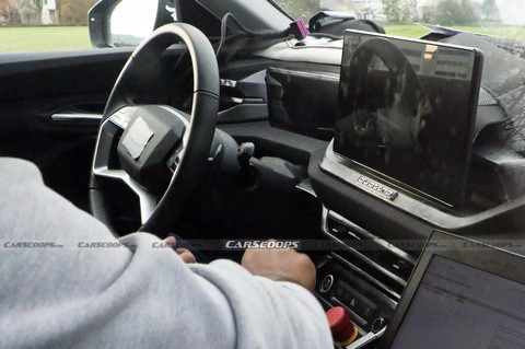 Xe bán chạy nhất của Audi sắp có thay đổi toàn diện từ trong ra ngoài - Ảnh 3. Xe bán chạy nhất của Audi sắp có thay đổi toàn diện từ trong ra ngoài - Ảnh 3.