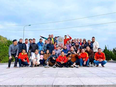 Cổ động viên Việt Nam sang Lào ủng hộ thầy trò ông Park - Ảnh 1. Cổ động viên Việt Nam sang Lào ủng hộ thầy trò ông Park - Ảnh 1.