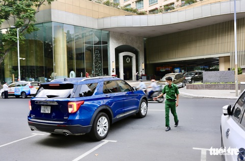 Vụ đậu xe không trả phí: Sở GTVT đề nghị công an hỗ trợ - Ảnh 1. Vụ đậu xe không trả phí: Sở GTVT đề nghị công an hỗ trợ - Ảnh 1.