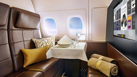 Khách sạn trên không trở lại sau 2 năm bỏ không vì COVID-19: Mỗi chuyến 20.000 USD - Ảnh 4. Khách sạn trên không trở lại sau 2 năm bỏ không vì COVID-19: Mỗi chuyến 20.000 USD - Ảnh 4.